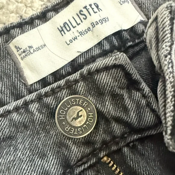 Hollister Low-Rise Baggy Jeans - Washed Black - Size W26 Long - GUC - Picture 8 of 8